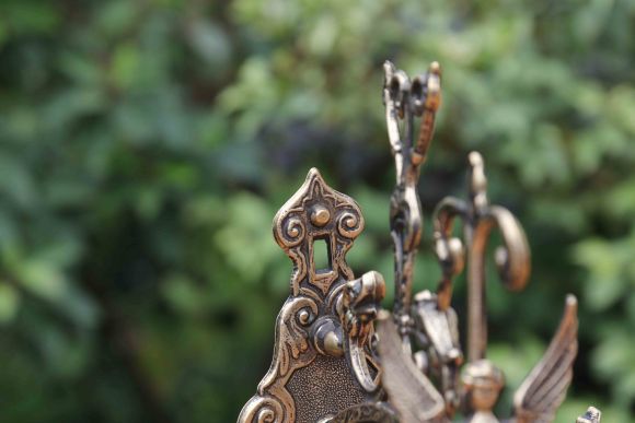 Огромный звонкий колокольчик из бронзы