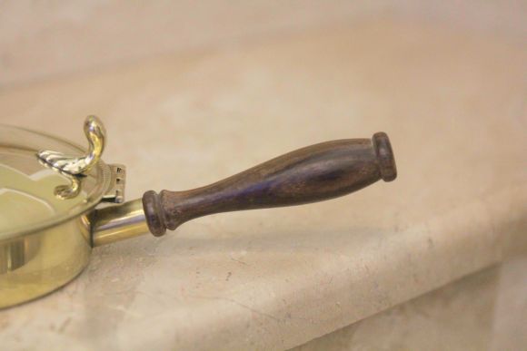 Молчаливый дворецкий - отполированный и блестящий 