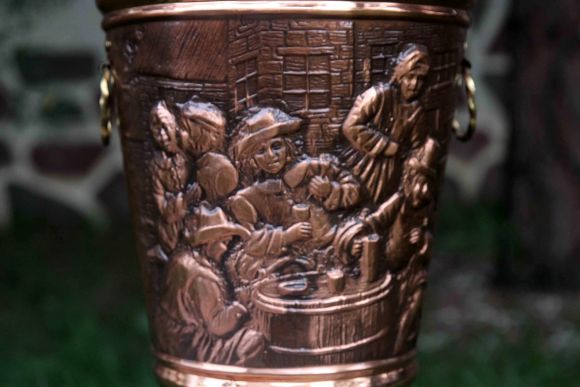 Чудесная Зонтница из двух металлов. Идеальное состояние. Клеймо