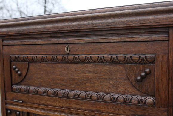 Старинный Винный шкаф после реставрации