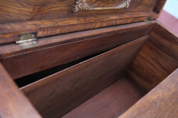 Старинный Винный шкаф после реставрации