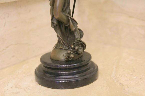 Винтажная Ника из бронзы - богиня победы