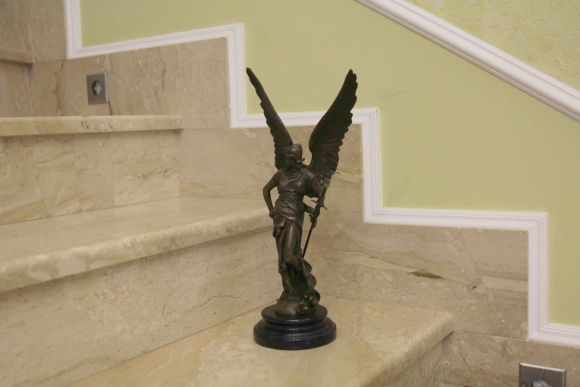 Винтажная Ника из бронзы - богиня победы