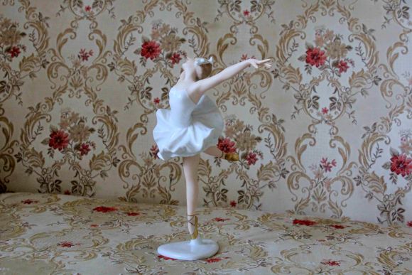 Нежнейшая фарфоровая балерина. Schaubach Kunst