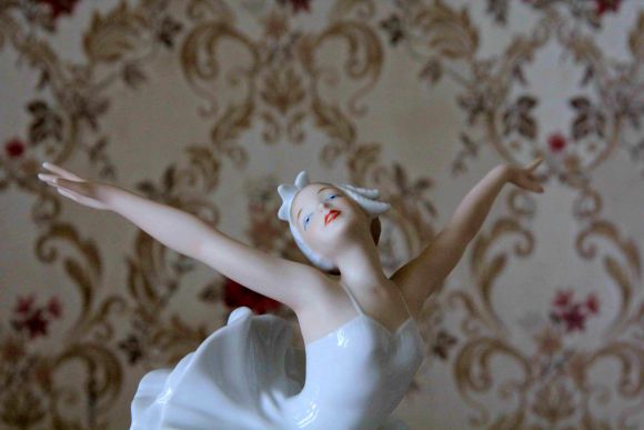 Нежнейшая фарфоровая балерина. Schaubach Kunst