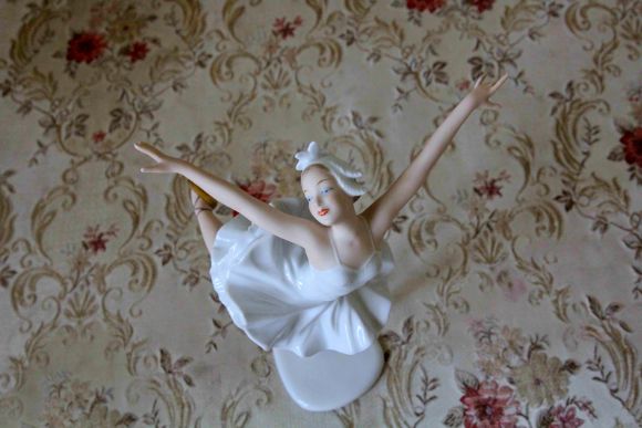 Нежнейшая фарфоровая балерина. Schaubach Kunst