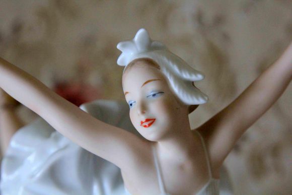 Нежнейшая фарфоровая балерина. Schaubach Kunst