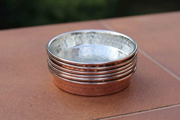 Очаровательные медные блюдца. Европа. Середина 20 века