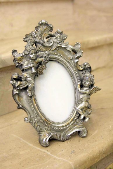 Винтажная рамка для фото с ПУТТИ В серебренной патине