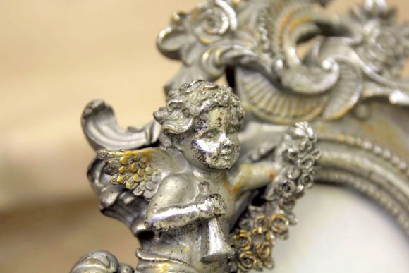 Винтажная рамка для фото с ПУТТИ В серебренной патине