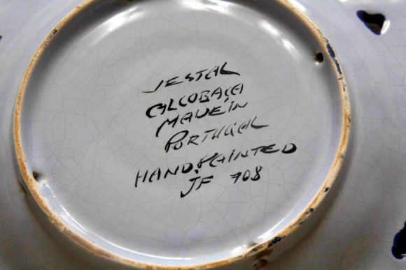 Фарфоровая настенная тарелка расписанная в ручную