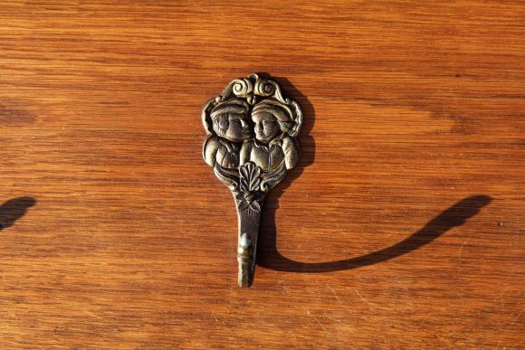 Брутальная полка из дуба