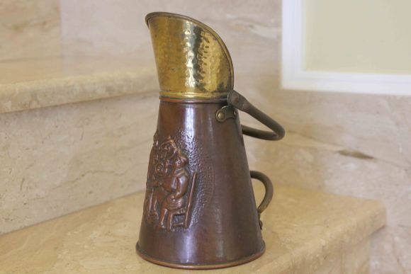 Медный старинный зольник с гравировкой. Европа. Конец 19 вв.