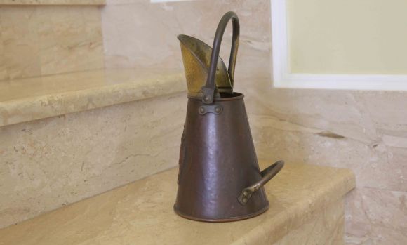 Медный старинный зольник с гравировкой. Европа. Конец 19 вв.