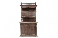 Антикварный буфет в готическом стиле. Европа. Конец 19 века.