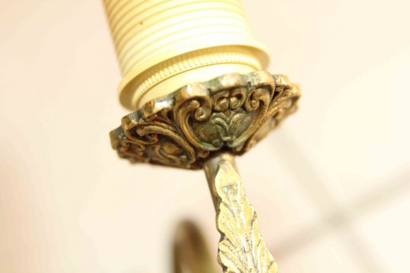 Изящная пара антикварных бра. Латунное литье