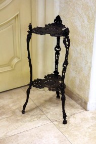 Прекрасная ажурная подставка из Каслинского литья. Россия, начало 20 века Прекрасная ажурная подставка из Каслинского литья. Россия, начало 20 века