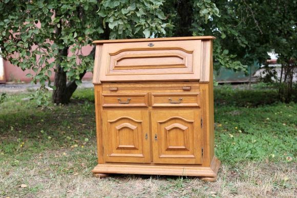 Винтажное дубовое бюро