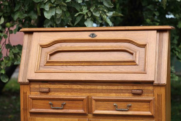 Винтажное дубовое бюро