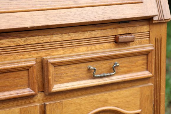 Винтажное дубовое бюро