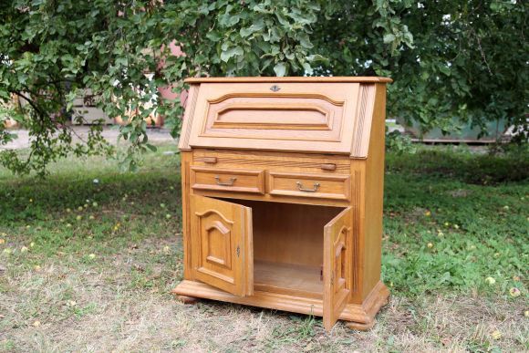 Винтажное дубовое бюро