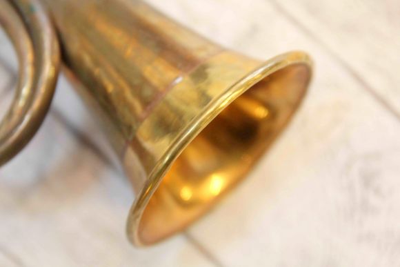 Охотничий рожок из латуни в патине