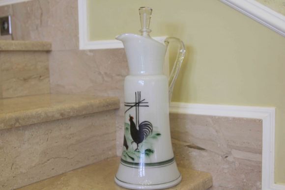 Изящный КУВШИН, ГРАФИН. Цветное МОЛОЧНОЕ стекло, РУЧНАЯ роспись! 