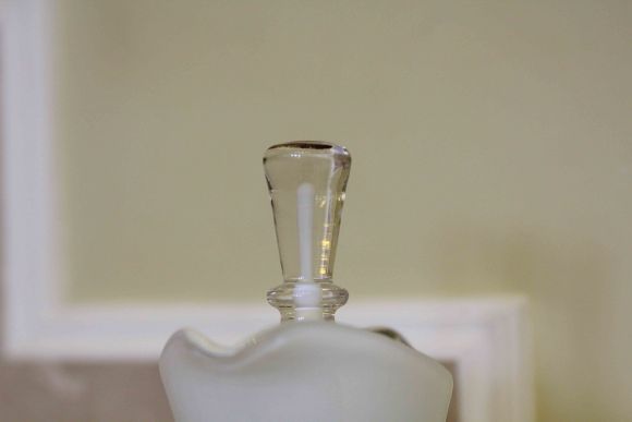 Изящный КУВШИН, ГРАФИН. Цветное МОЛОЧНОЕ стекло, РУЧНАЯ роспись! 