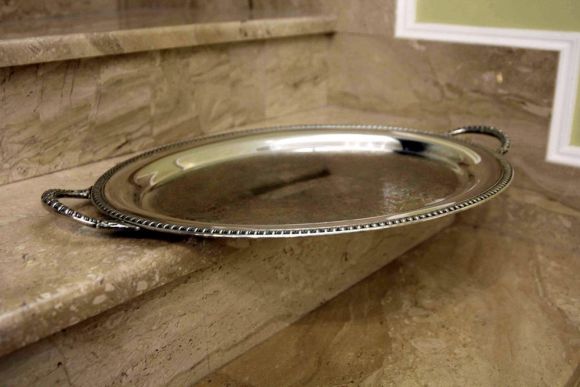 Очень интересый антикварный поднос.Европа.Начало 20 века