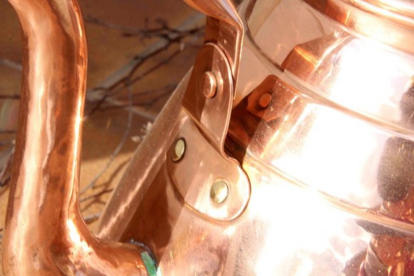 Восхитительный чайник из благородного металла. Европа. 20 вв