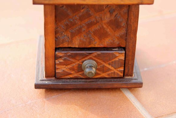 Деревянная кофемолка очень мелкого помола