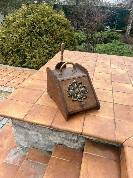 Старинный угольник и совок. Европа. Конец 19 века