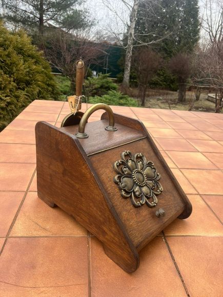 Старинный угольник и совок. Европа. Конец 19 века