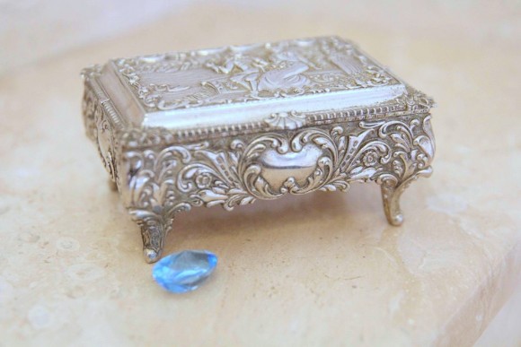 Замечательная ретро шкатулка для украшений. Европа. Начало 20 века