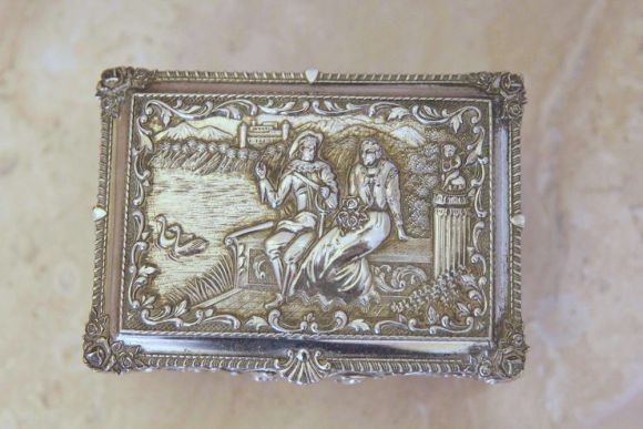 Замечательная ретро шкатулка для украшений. Европа. Начало 20 века