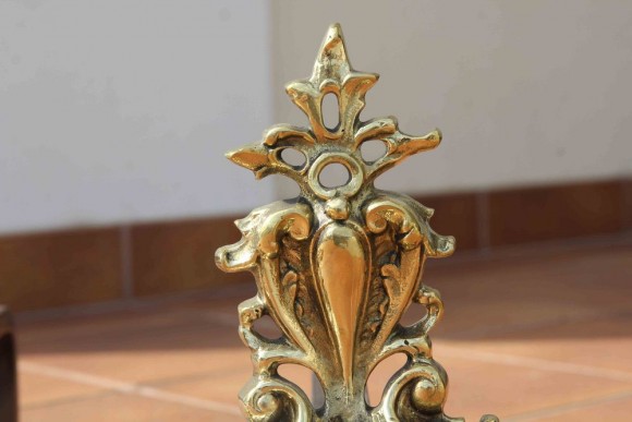 Очень красивые латунные таганы для камина