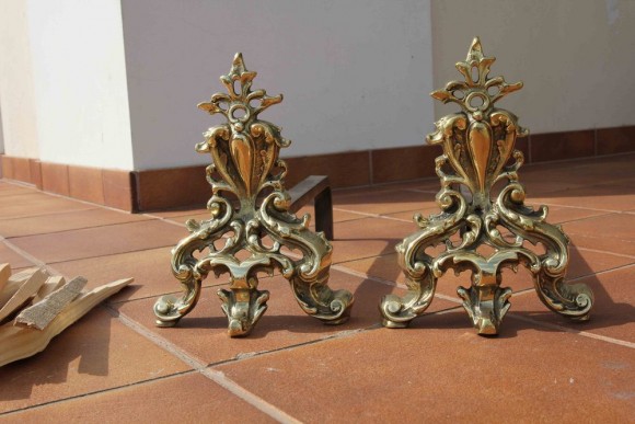 Очень красивые латунные таганы для камина
