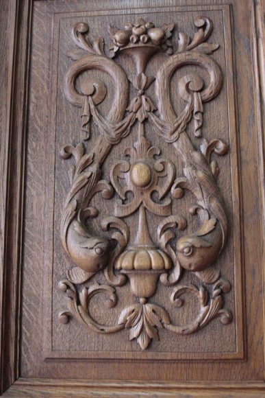 Антикварный шкаф из ореха.После реставрации.  Европа. Начало 20 века