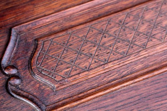 Старинная дубовая настенная полка-вешалка