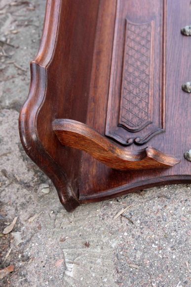 Старинная дубовая настенная полка-вешалка