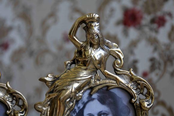 Восхитительные парные рамки из латуни РОМАНТИКА