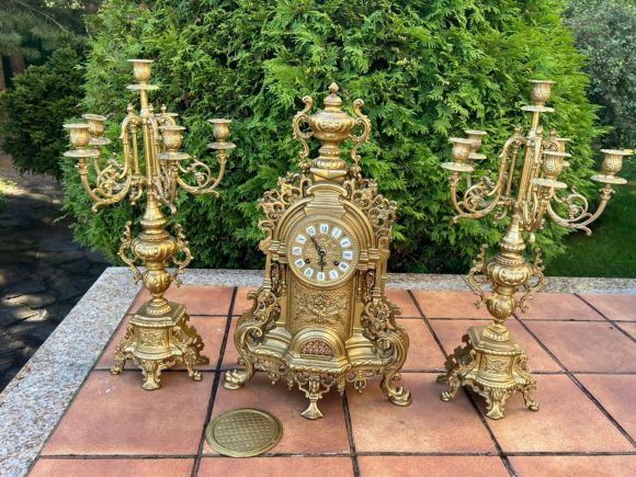 Старинные каминные часы. Европа. Конец 19 века