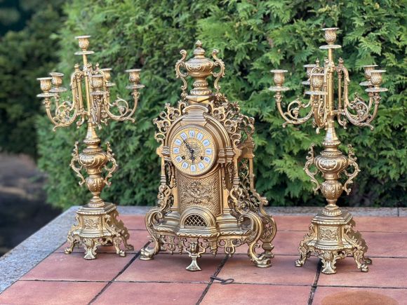 Старинные каминные часы. Европа. Конец 19 века