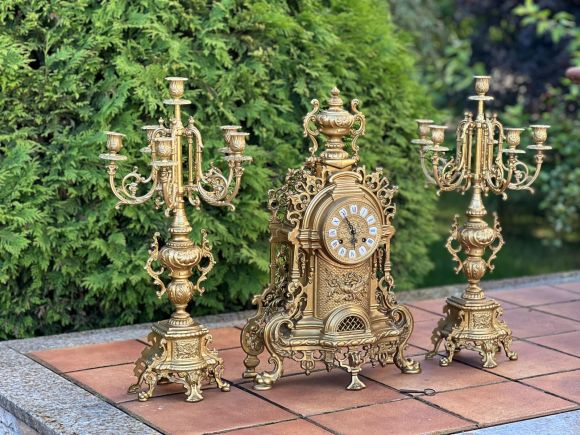 Старинные каминные часы. Европа. Конец 19 века