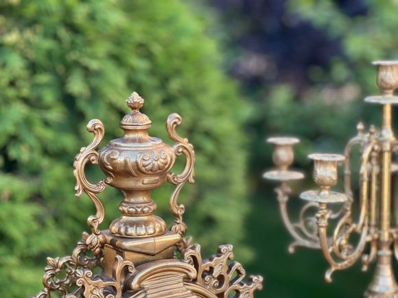 Старинные каминные часы. Европа. Конец 19 века