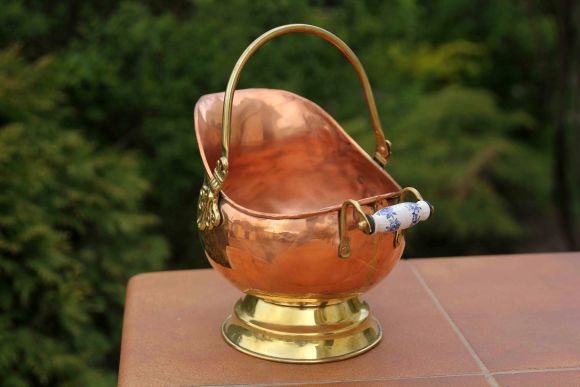 Симпатичный зольник в идеальном состоянии. Европа