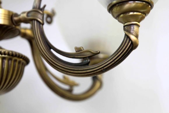 Винтажная красивая люстра в стиле Ампир