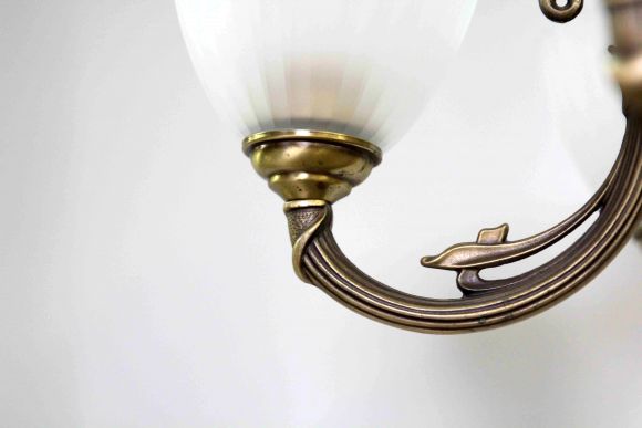 Винтажная красивая люстра в стиле Ампир