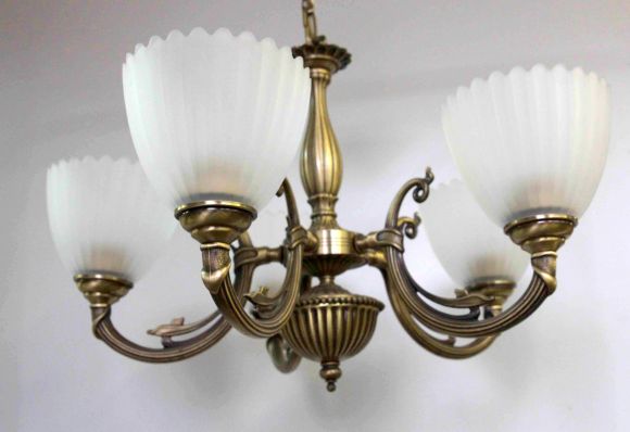 Винтажная красивая люстра в стиле Ампир