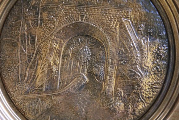 Медное панно тонкой работы СТАРИННАЯ АРКА